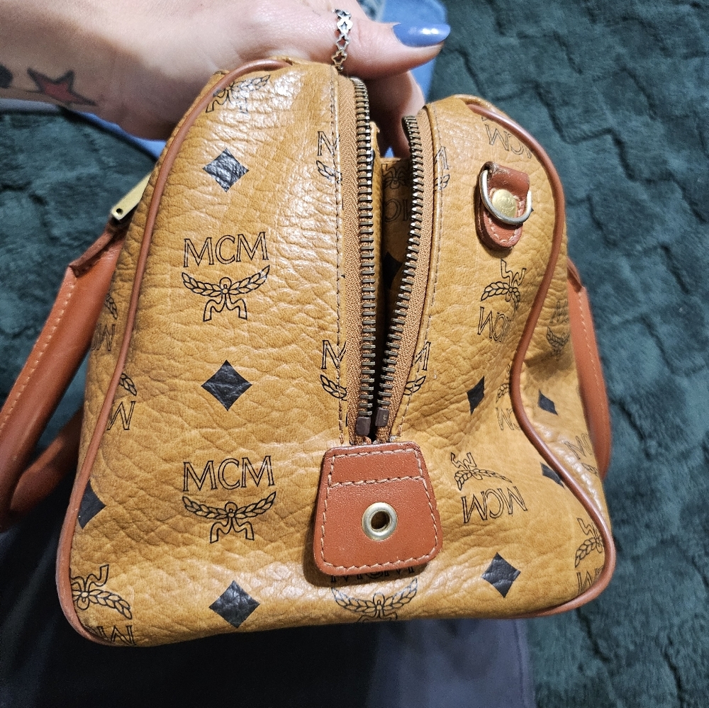 MCM purse - Picture 8 of 12
